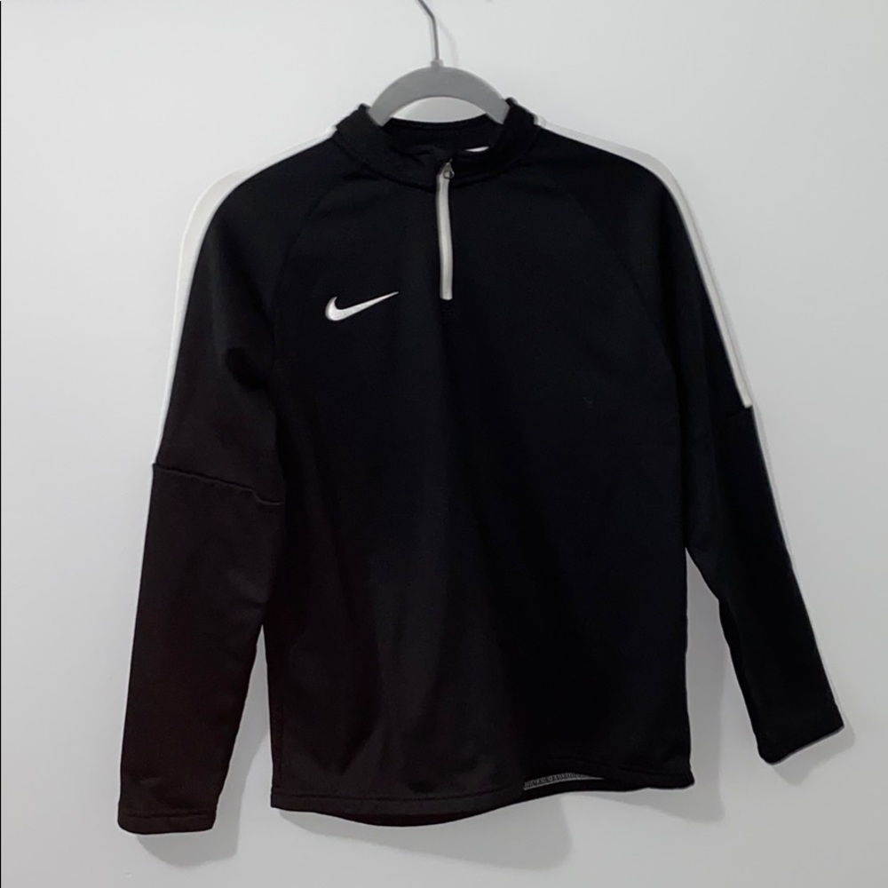 Nike sweatshirt